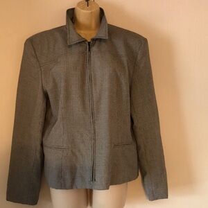 Woman’s Norton Mcnaughton zip up suit jacket blazer